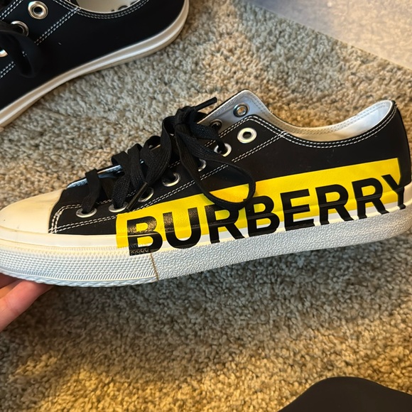 New never worn Burberry sneakers- converse style - Picture 2 of 4